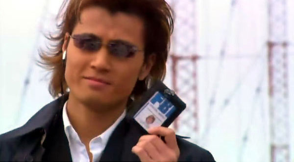 包含国际间草上对决冠军之路坎坷曲折的词条